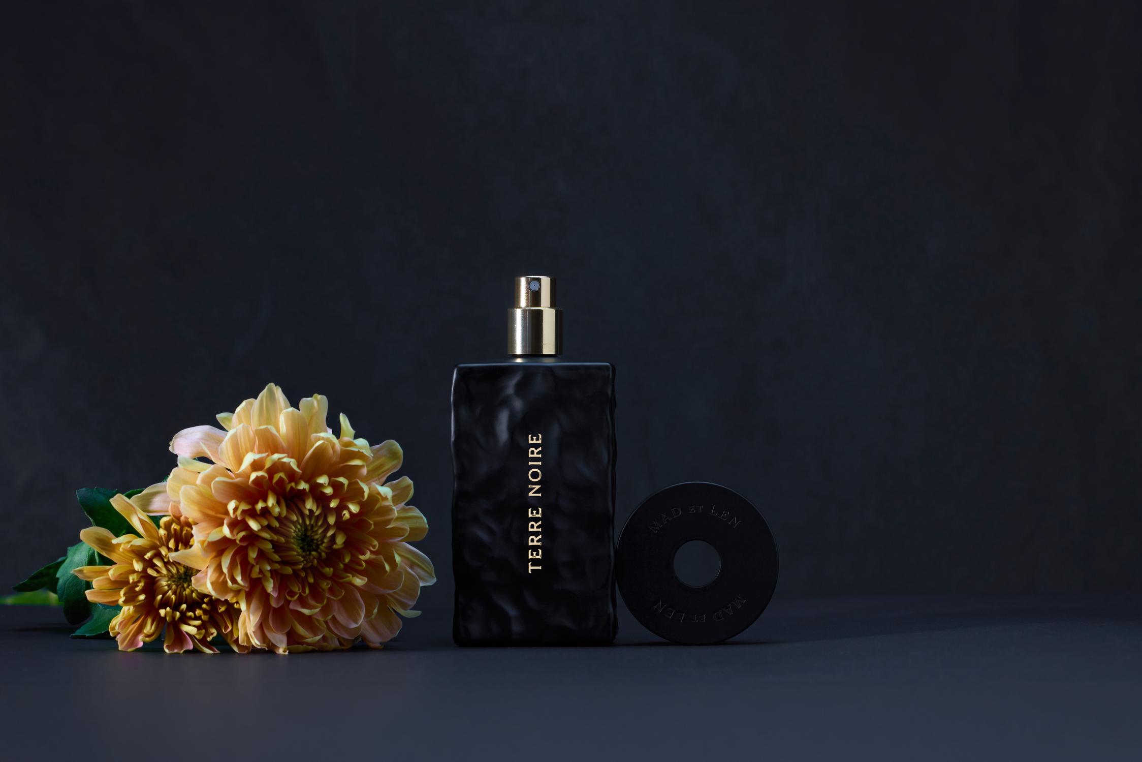 Terre Noire perfume black bottle niche fragrance Mad et Len